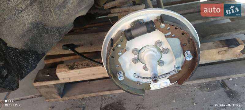 Седан Audi 100 1987 в Лубнах