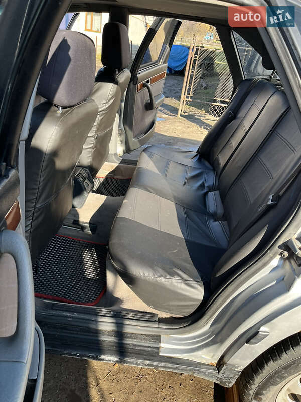 Седан Audi 100 1991 в Бобрке
