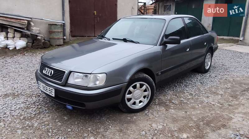 Седан Audi 100 1991 в Чорткове