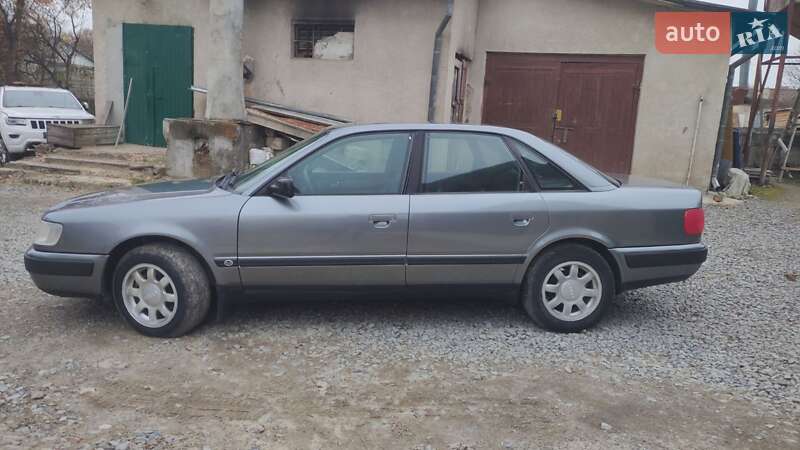 Седан Audi 100 1991 в Чорткове