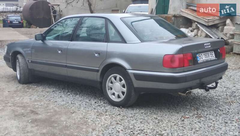 Седан Audi 100 1991 в Чорткове