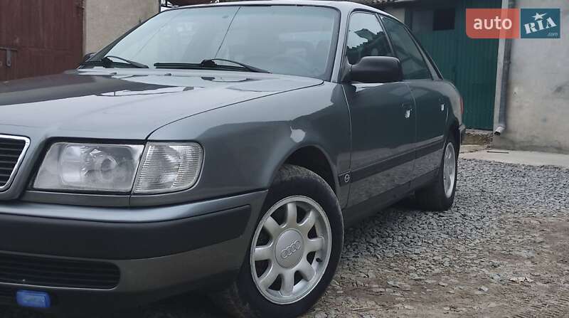 Седан Audi 100 1991 в Чорткове