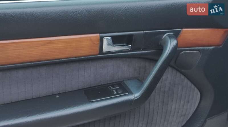 Седан Audi 100 1991 в Чорткове