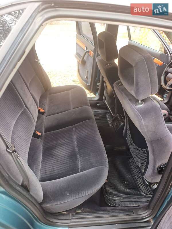 Седан Audi 100 1992 в Обухове фото 5 Седан Audi 100 1992 в Обухове