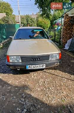 Седан Audi 100 1989 в Луцке