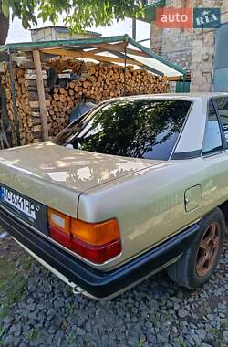 Седан Audi 100 1989 в Луцке