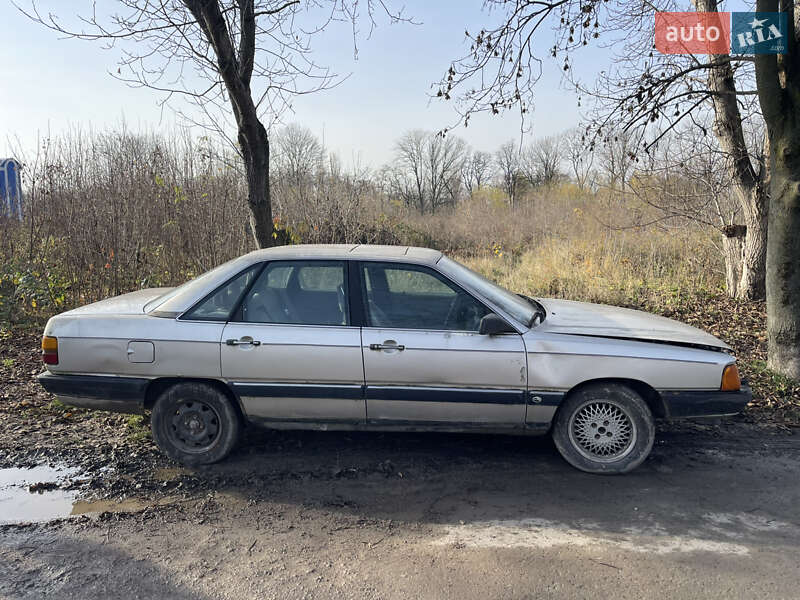 Седан Audi 100 1988 в Кам'янець-Подільському фото 3 Седан Audi 100 1988 в Кам'янець-Подільському