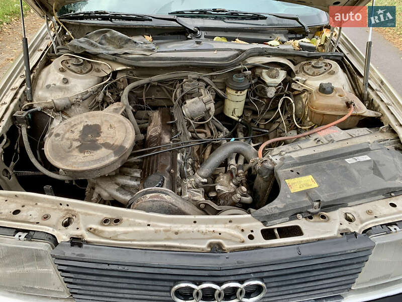 Седан Audi 100 1988 в Рівному
