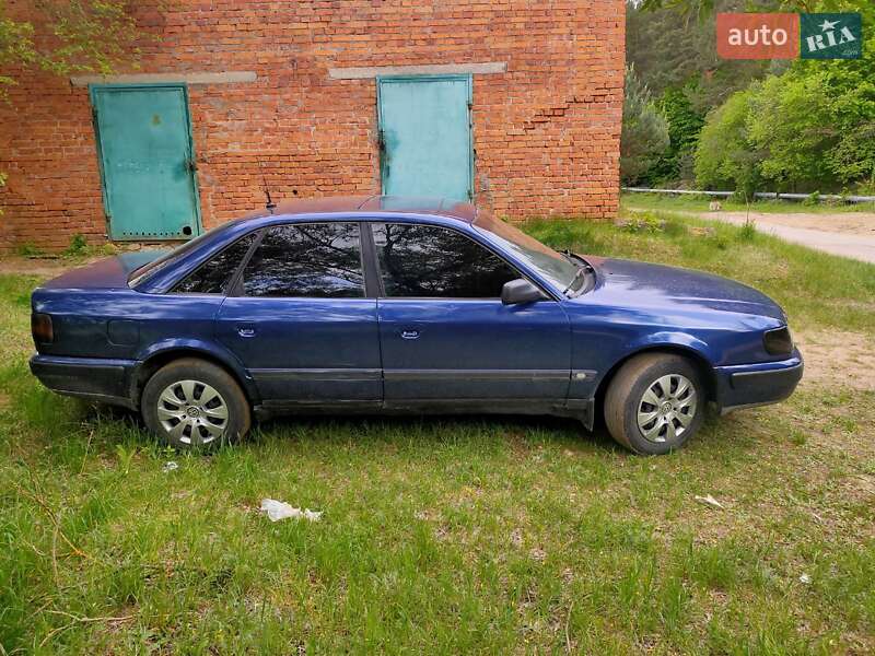 Седан Audi 100 1992 в Славуті