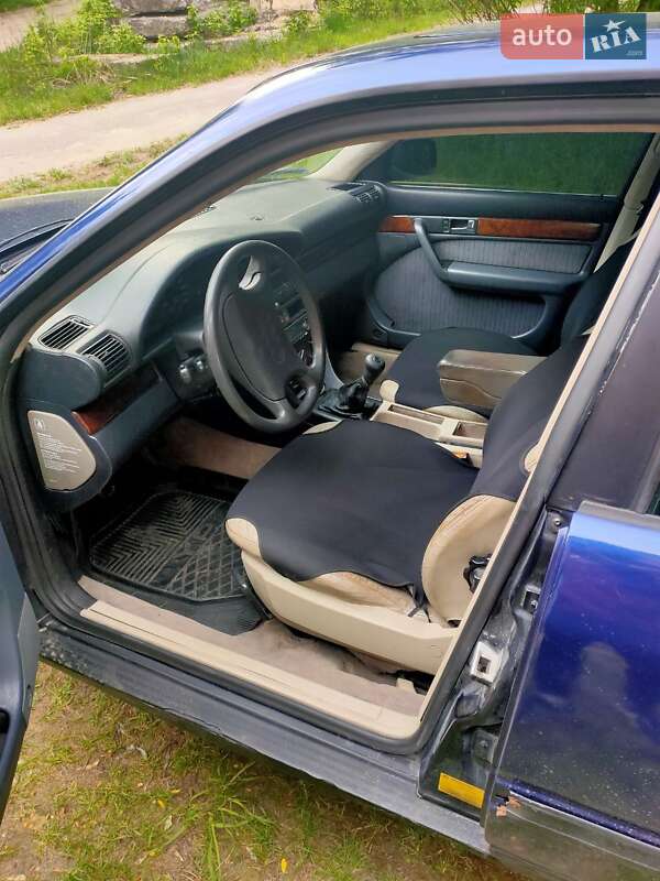 Седан Audi 100 1992 в Славуті