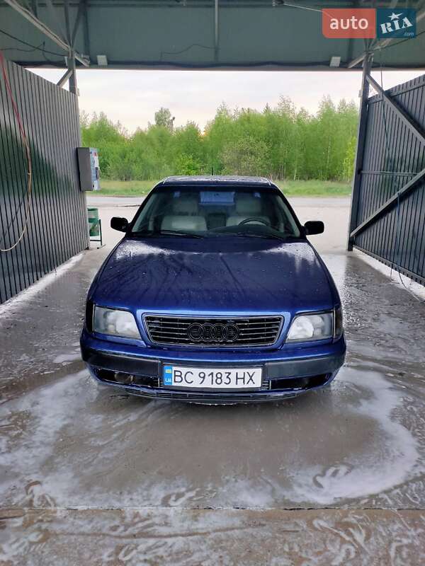 Седан Audi 100 1992 в Славуті