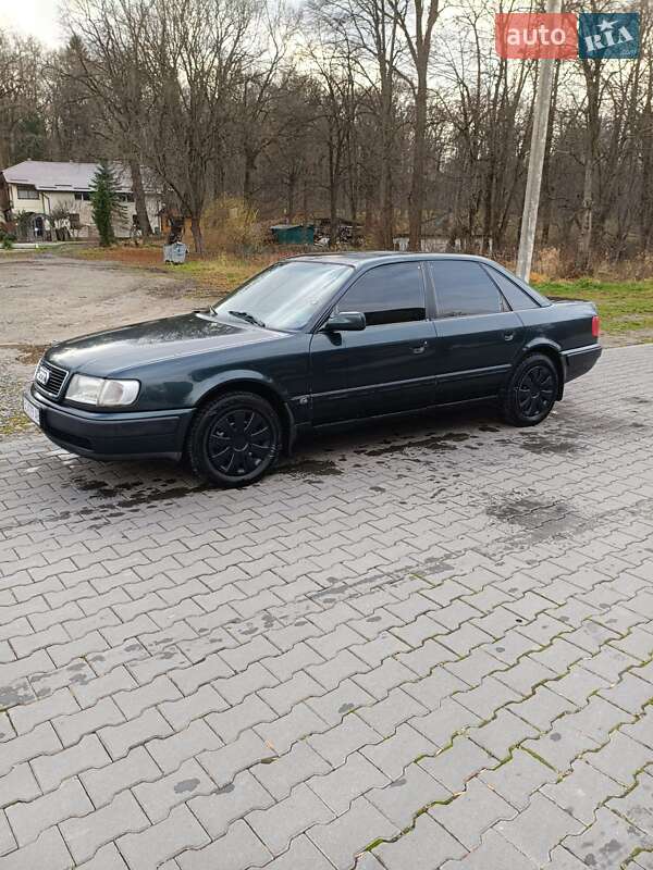 Седан Audi 100 1992 в Дрогобыче