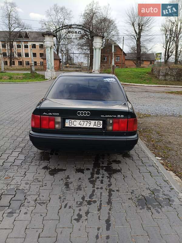 Седан Audi 100 1992 в Дрогобыче