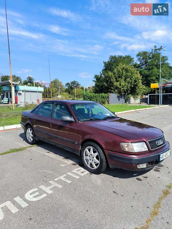 Седан Audi 100 1993 в Харькове