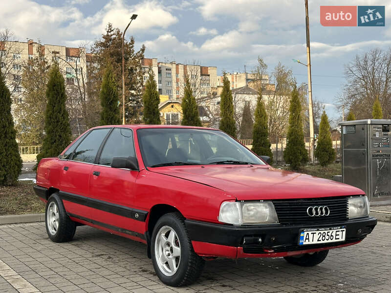 Седан Audi 100 1988 в Дрогобыче