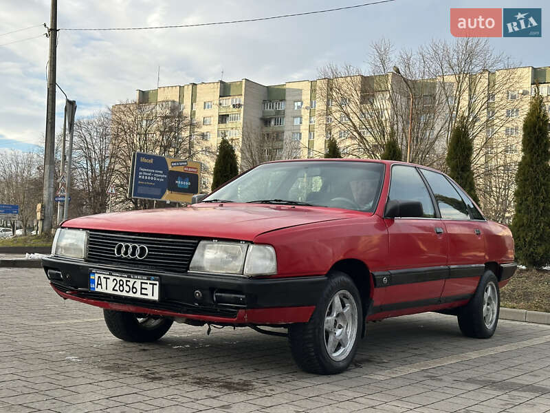 Седан Audi 100 1988 в Дрогобыче