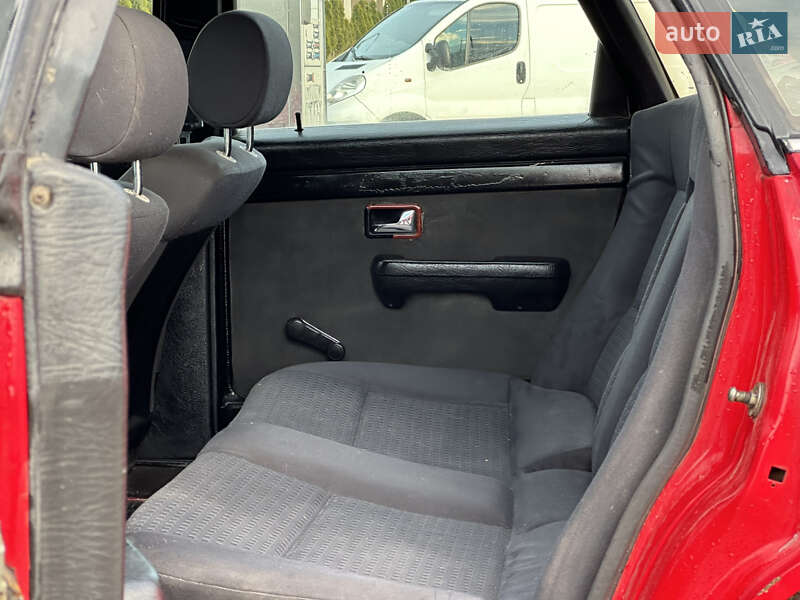 Седан Audi 100 1988 в Дрогобыче