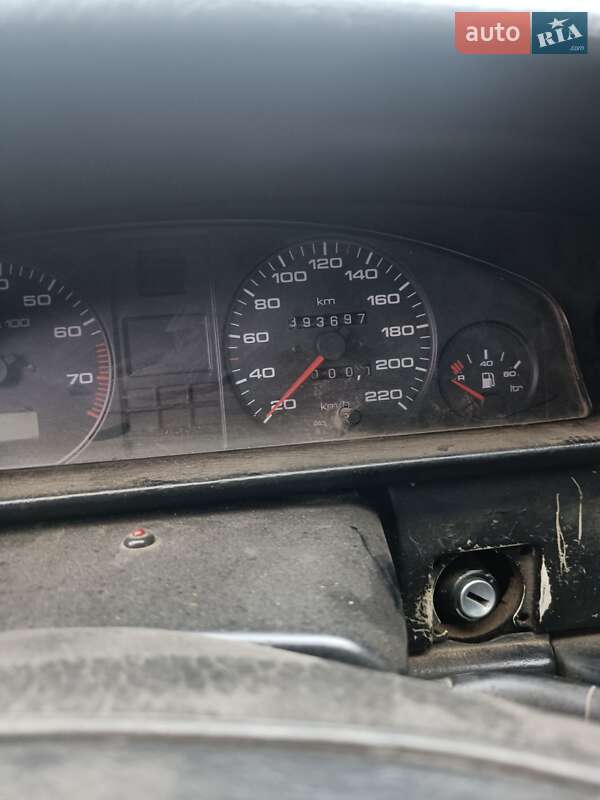 Седан Audi 100 1988 в Старій Вижівці