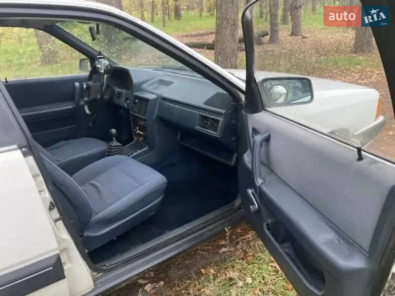 Седан Audi 100 1985 в Дніпрі фото 14 Седан Audi 100 1985 в Дніпрі