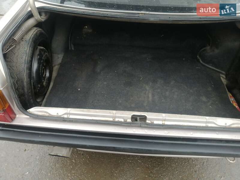 Седан Audi 100 1985 в Білій Церкві фото 12 Седан Audi 100 1985 в Білій Церкві