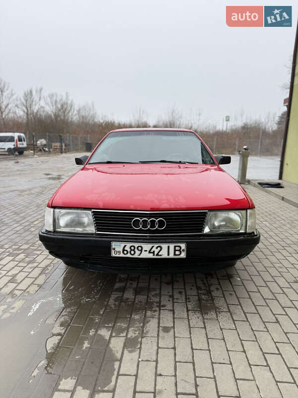 Седан Audi 100 1988 в Богородчанах