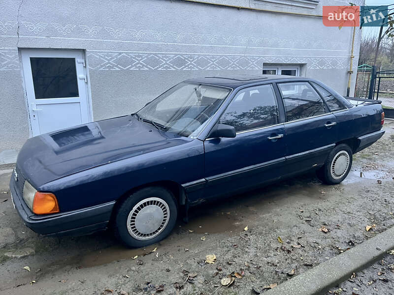 Седан Audi 100 1983 в Млиніві фото 2 Седан Audi 100 1983 в Млиніві
