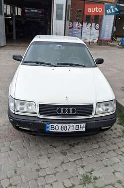 Седан Audi 100 1992 в Волочиську