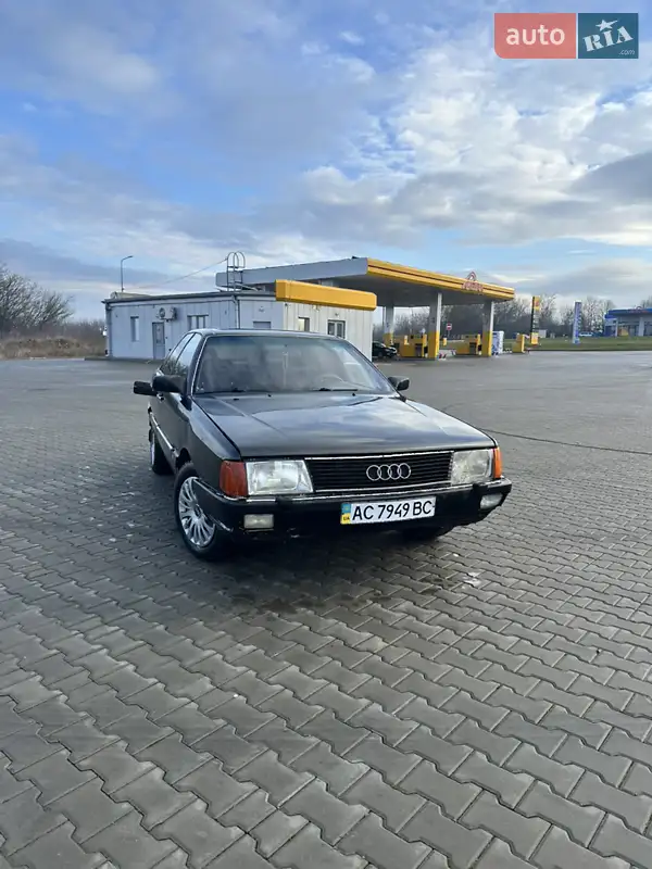 Audi 100 1987 VIN WAUZZZ44ZHN126267 фото оголошення 8 з 39