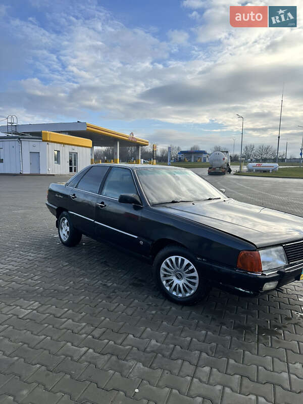 Седан Audi 100 1986 в Луцьку фото 3 Седан Audi 100 1986 в Луцьку
