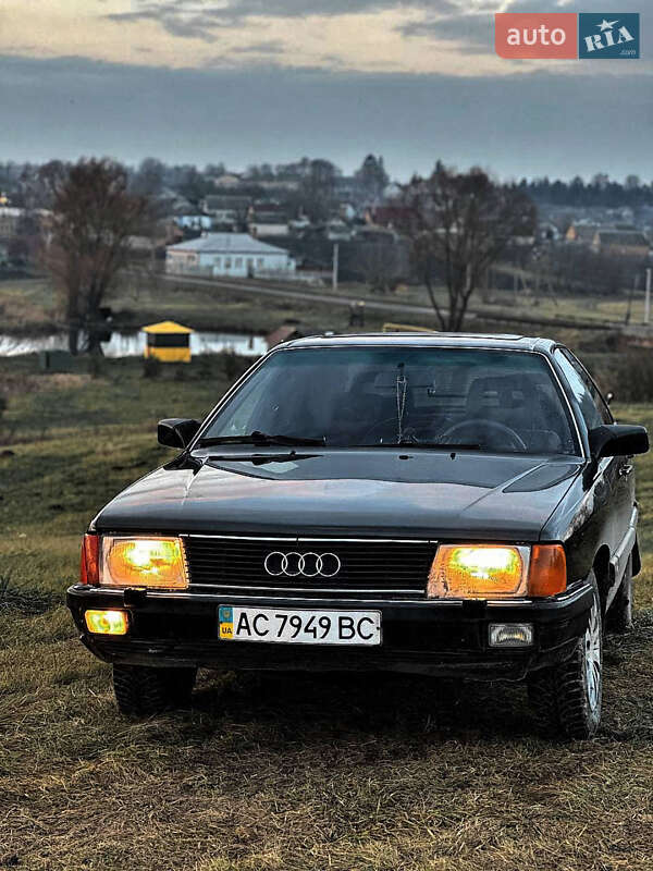 Седан Audi 100 1986 в Луцьку фото 2 Седан Audi 100 1986 в Луцьку