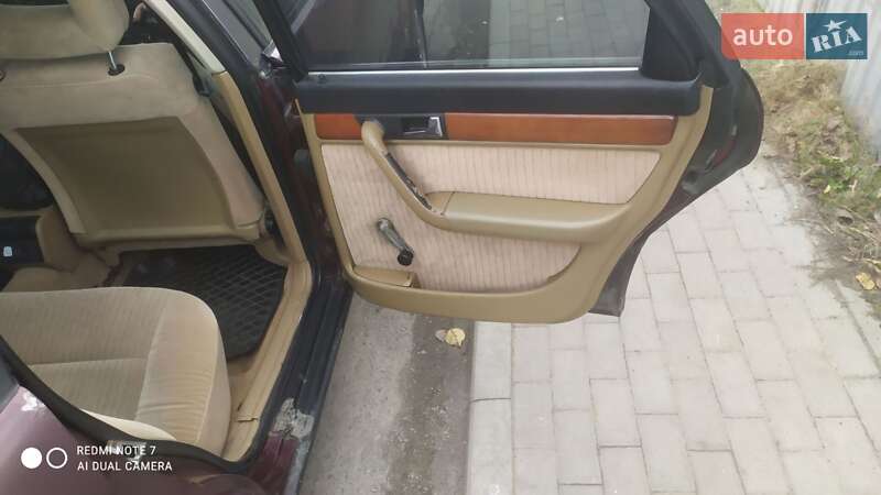 Седан Audi 100 1991 в Старокостянтинові