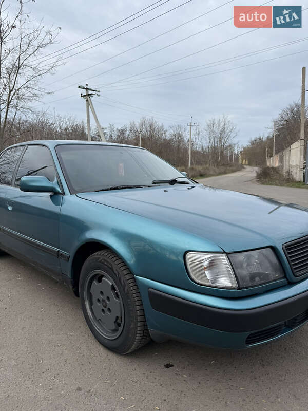 Седан Audi 100 1991 в Одесі