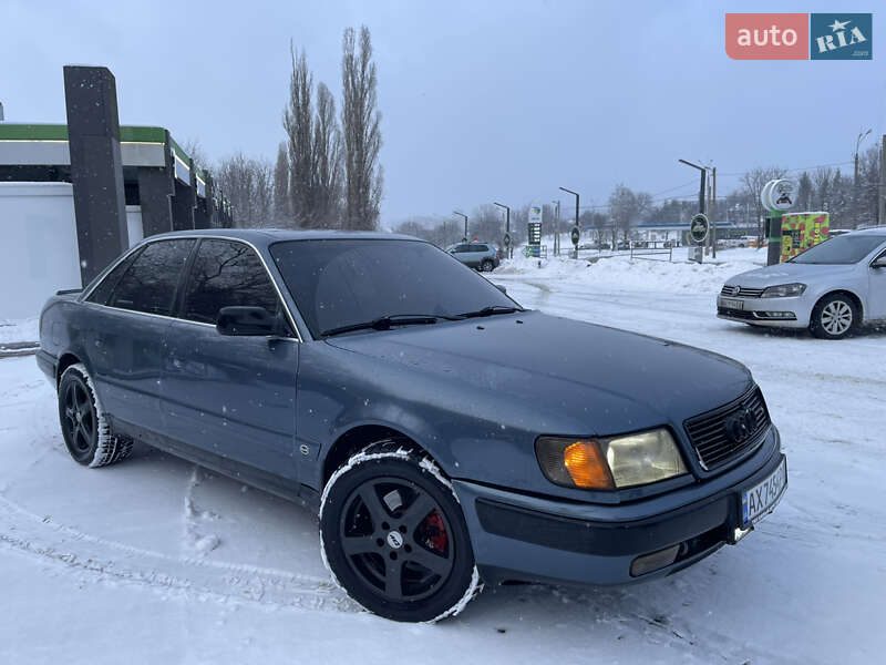Седан Audi 100 1993 в Харькове