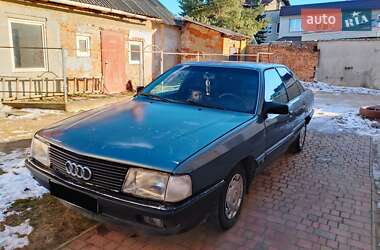 Седан Audi 100 1989 в Самборе