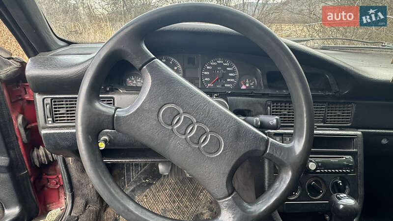 Седан Audi 100 1986 в Берегово