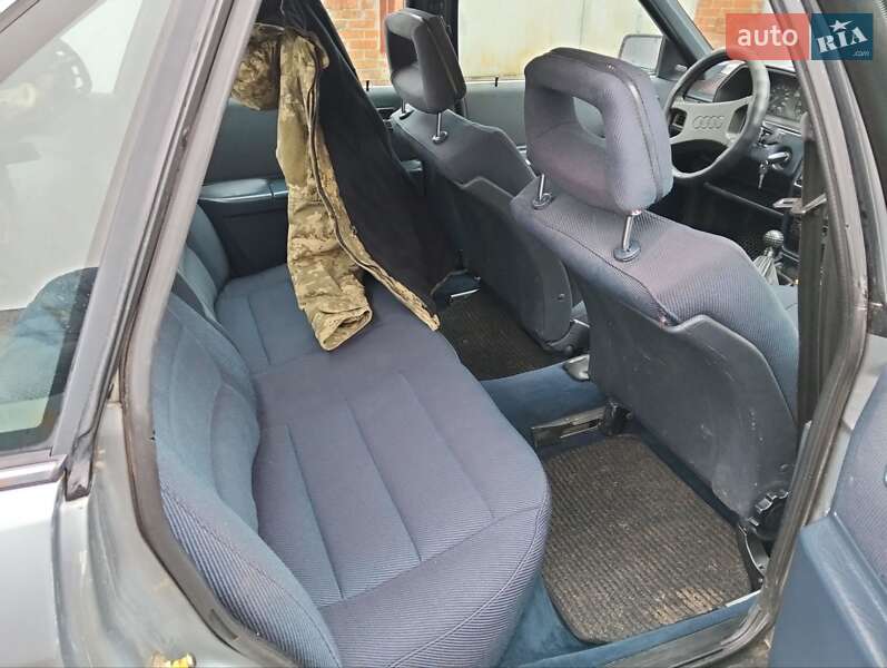 Седан Audi 100 1988 в Сумах