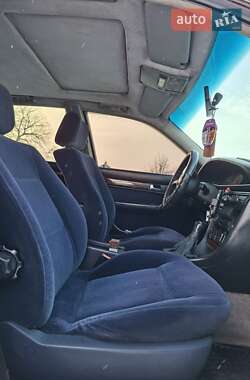 Седан Audi 100 1991 в Остроге