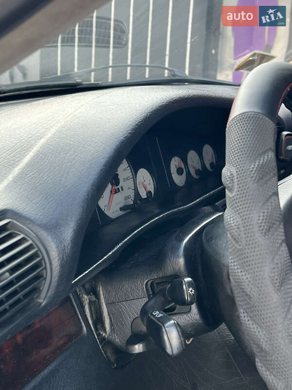 Седан Audi 100 1992 в Ровно