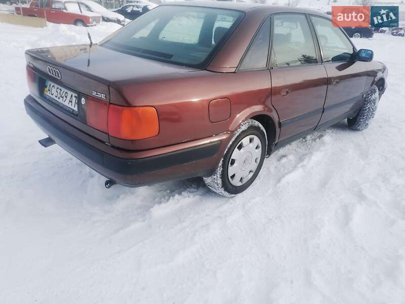 Седан Audi 100 1992 в Владимире