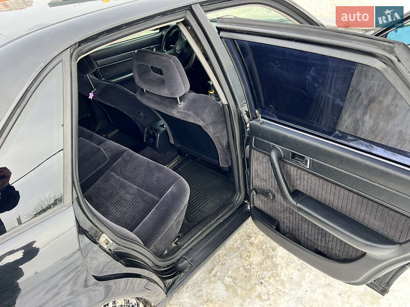 Седан Audi 100 1992 в Львове
