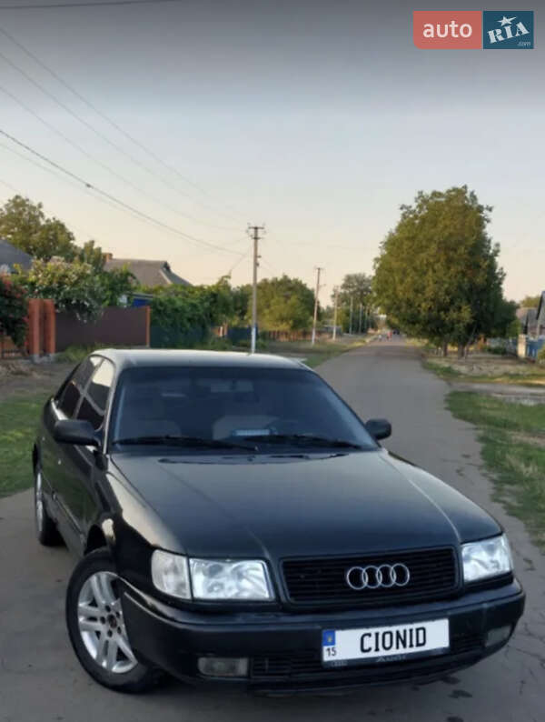 Седан Audi 100 1991 в Первомайске