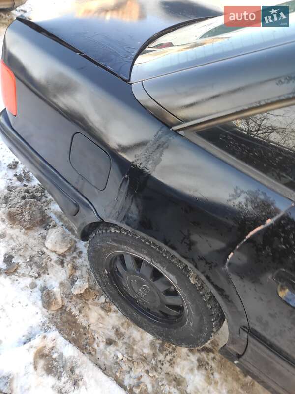 Седан Audi 100 1992 в Киеве