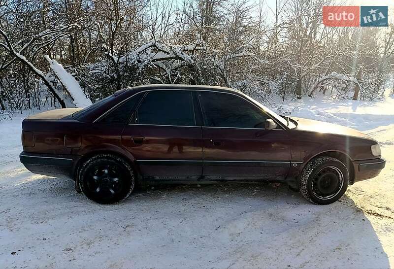 Седан Audi 100 1992 в Городне