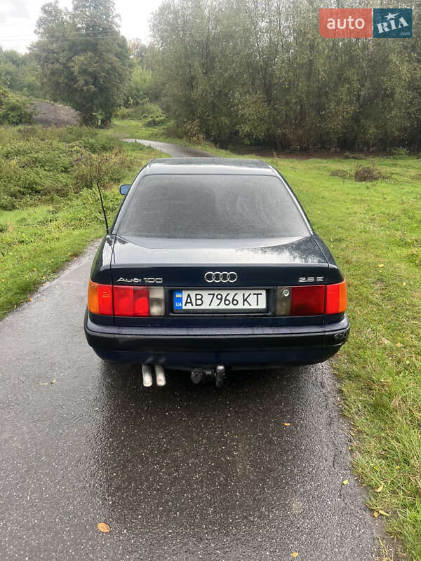 Седан Audi 100 1992 в Козятині