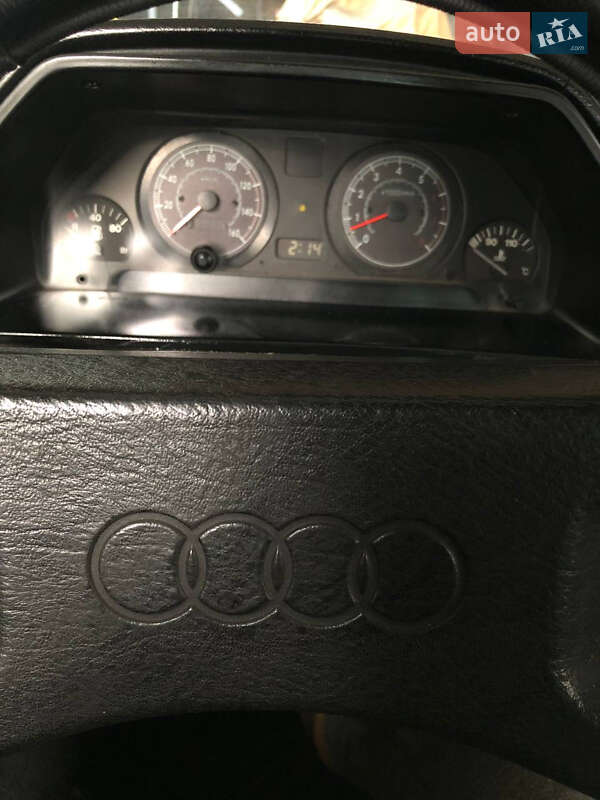Седан Audi 100 1987 в Кицмани