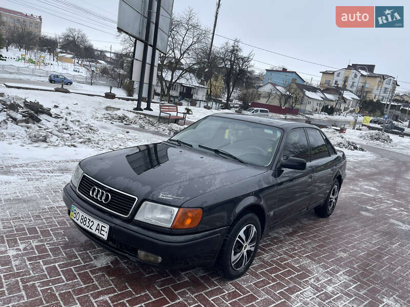 Седан Audi 100 1993 в Рівному