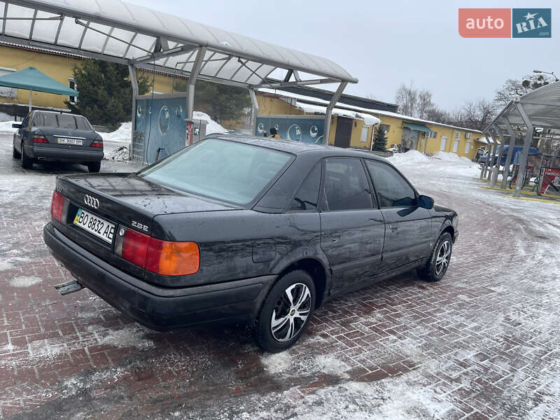 Седан Audi 100 1993 в Рівному