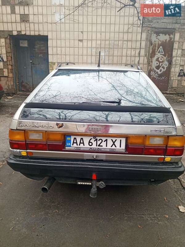 Audi 100 1983 Audi 100 1983