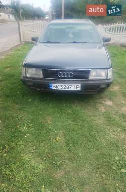 Седан Audi 100 1990 в Дубні
