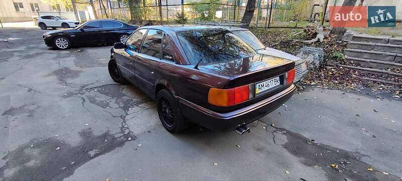 Седан Audi 100 1991 в Виннице